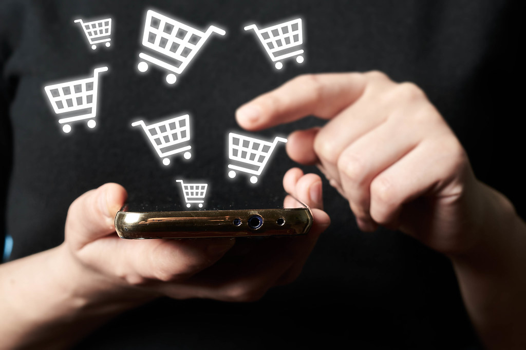 Finding Product Reviews before Online Shopping