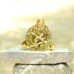 Magnetic Compass with Beautiful Brass Finish Sundial Sun Clock 3 Inch Navigation Pocket Compass with Brown Leather Case